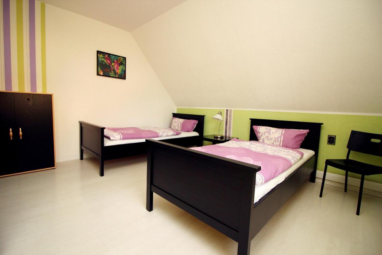 Am Apfelgarten-2 Apartments Mit Pkw-Parkplatz, Floerekeweg Luneburg Bagian luar foto